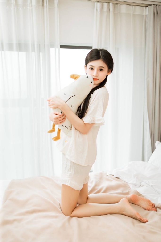 图片[3]-米白睡衣双马尾少女，软萌又治愈。-美图馆